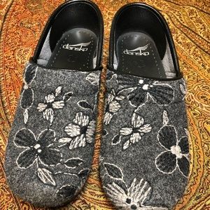 Dansko Felt Pro Floral